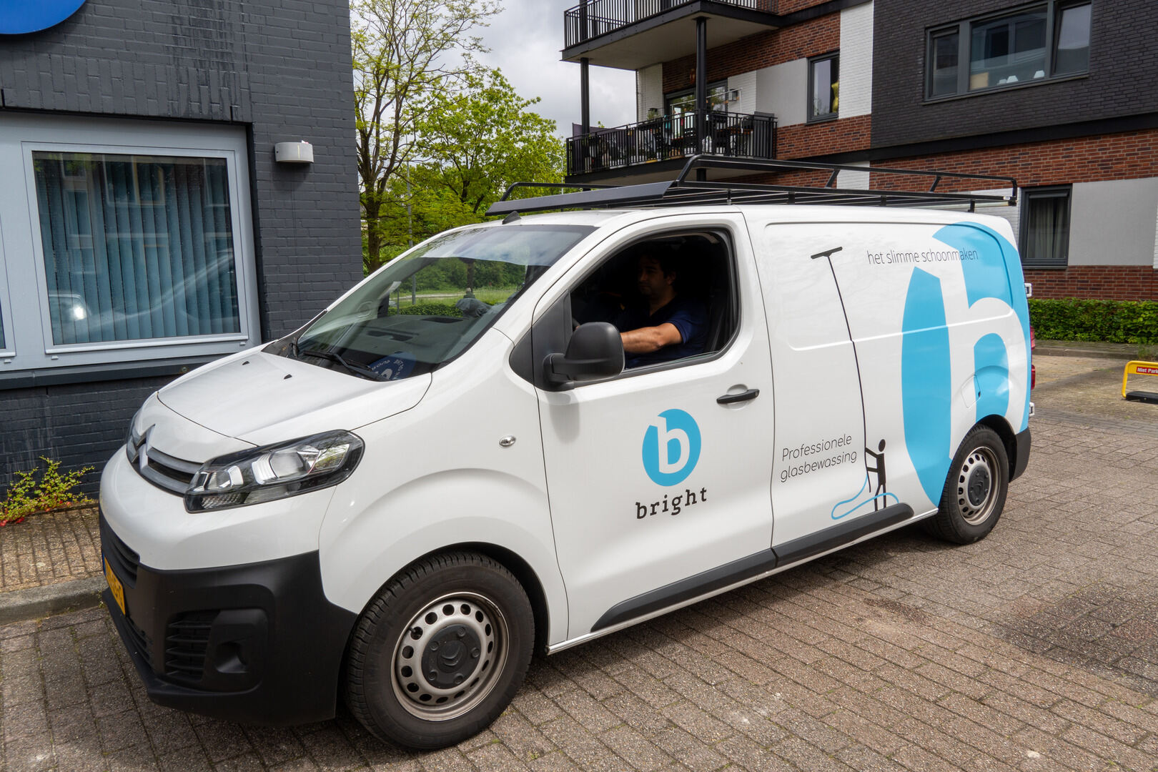 Professionele glasbewassing auto | Bright Cleaning